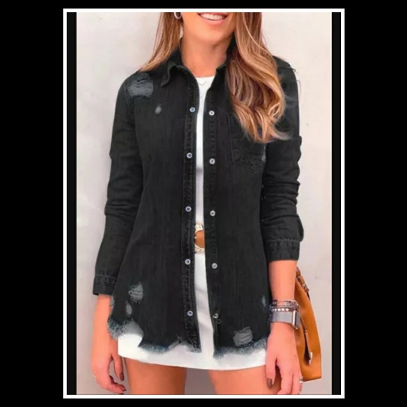 Jackets & Blazers - 🎊HP🎊🖤Ripped Denim Jacket🖤